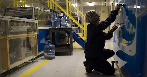 7535e60eaec643b09f9fff6716b24c2e-1